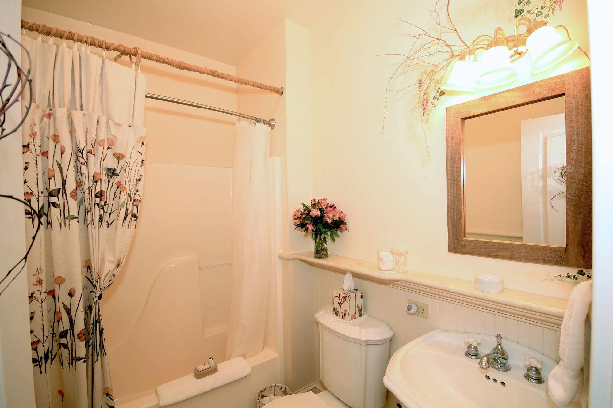 The Inn At Sugar Hollow Farm Crozet Extérieur photo