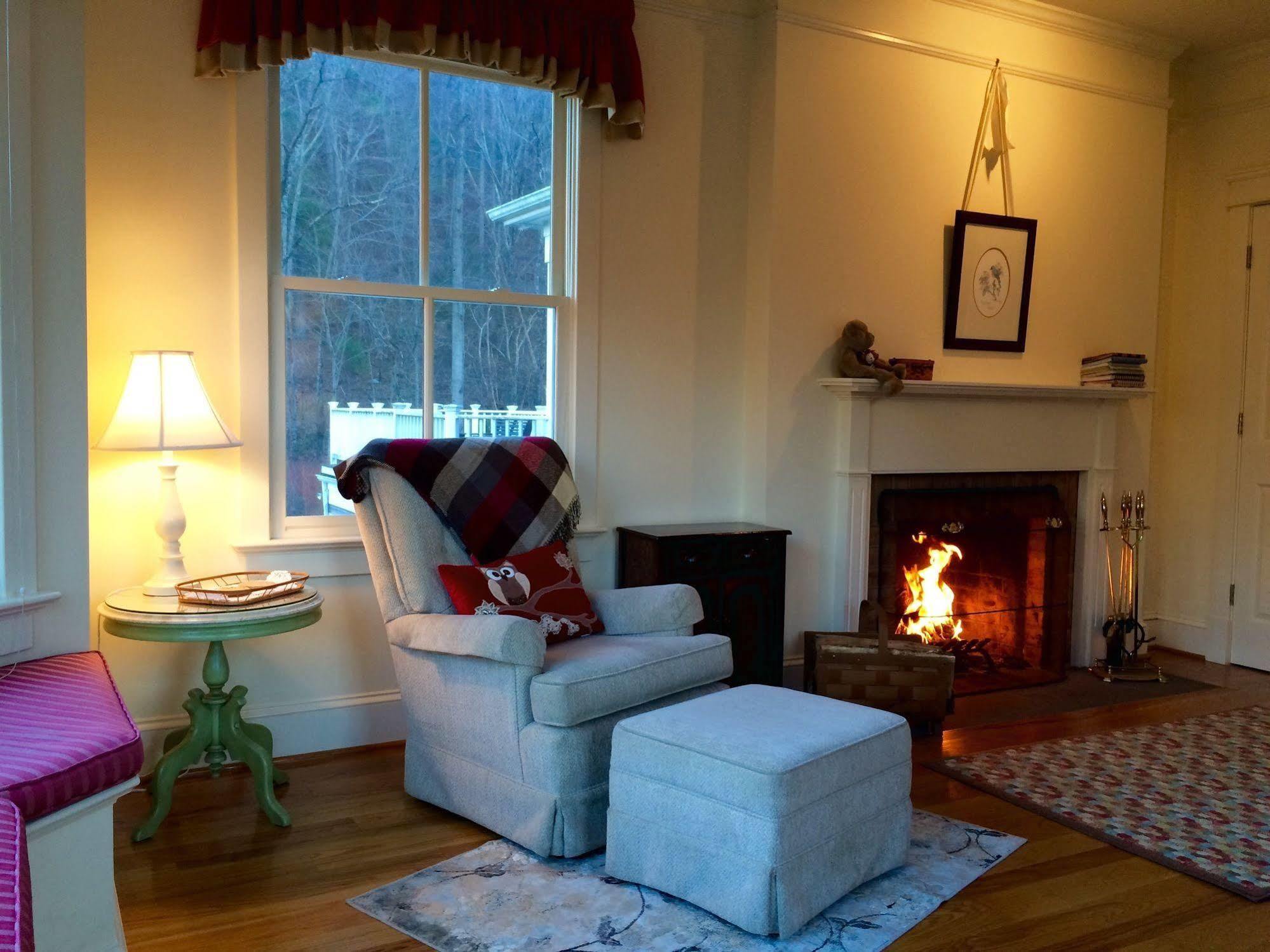 The Inn At Sugar Hollow Farm Crozet Extérieur photo